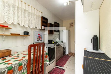 Sala/Cozinha de casa para alugar com 1 quarto, 45m² em Cajuru, Curitiba