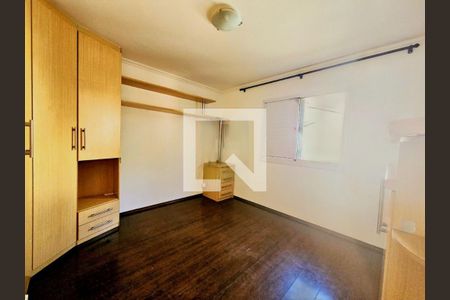 Casa à venda com 4 quartos, 239m² em Rio Pequeno, São Paulo