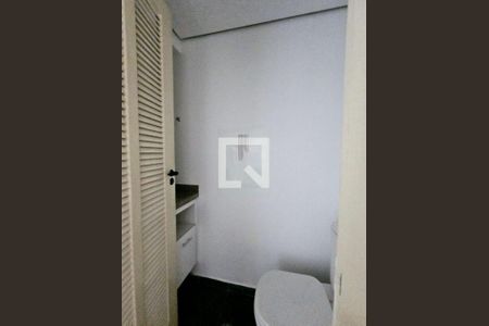 Casa à venda com 4 quartos, 239m² em Rio Pequeno, São Paulo