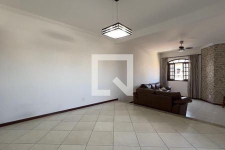 Sala de casa à venda com 3 quartos, 209m² em Macedo, Guarulhos