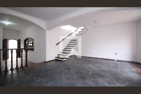Sala de casa para alugar com 4 quartos, 250m² em Jardim Sapopemba, São Paulo