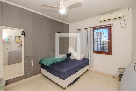 Quarto 2 de casa à venda com 3 quartos, 160m² em Jardim Itu, Porto Alegre