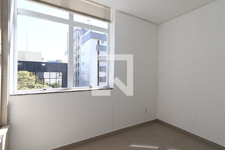 Quarto de apartamento para alugar com 2 quartos, 69m² em São João, Porto Alegre