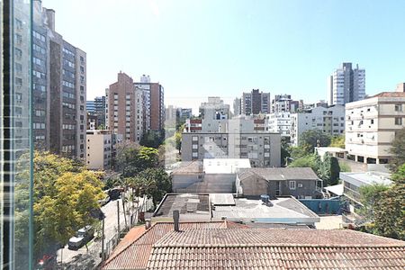 Vista da Sala de apartamento para alugar com 2 quartos, 69m² em São João, Porto Alegre