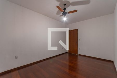 Quarto 1 de casa para alugar com 3 quartos, 200m² em Jardim Leblon, Belo Horizonte