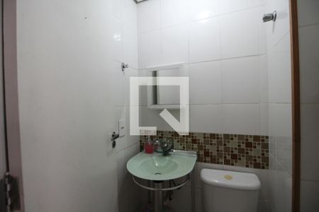 Lavabo de casa de condomínio à venda com 2 quartos, 70m² em Taquara, Rio de Janeiro