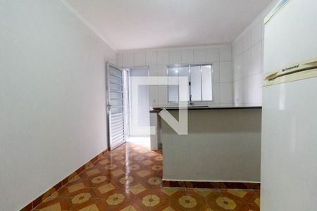 Sala/Cozinha de casa para alugar com 1 quarto, 75m² em Jardim Três Marias, São Paulo