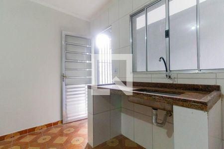 Sala/Cozinha de casa para alugar com 1 quarto, 75m² em Jardim Três Marias, São Paulo