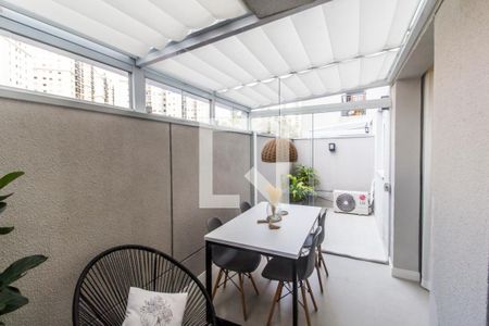 Varanda de apartamento à venda com 1 quarto, 56m² em Jardim Tupanci, Barueri