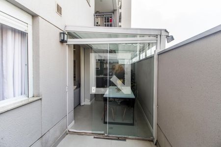 Varanda de apartamento à venda com 1 quarto, 56m² em Jardim Tupanci, Barueri
