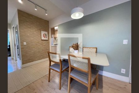 Sala de apartamento à venda com 3 quartos, 68m² em Butantã, São Paulo