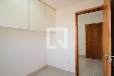 Quarto 1 de apartamento para alugar com 2 quartos, 30m² em Vila Carrão, São Paulo