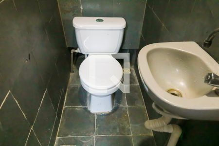 Lavabo - 1º Pavimento de casa de condomínio para alugar com 2 quartos, 1m² em Abolição, Rio de Janeiro
