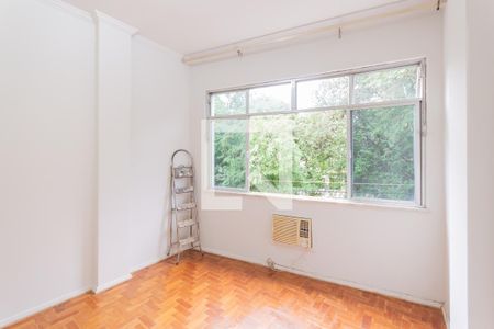 Quarto 1 de apartamento à venda com 3 quartos, 120m² em Grajaú, Rio de Janeiro