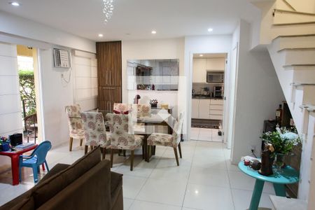 Sala de apartamento para alugar com 3 quartos, 109m² em Taquara, Rio de Janeiro