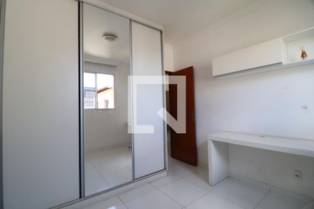 Quarto 2 de apartamento para alugar com 2 quartos, 57m² em Jaraguá, Uberlândia