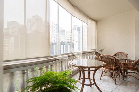 Varanda da Sala de estar de apartamento à venda com 3 quartos, 350m² em Bela Vista, São Paulo