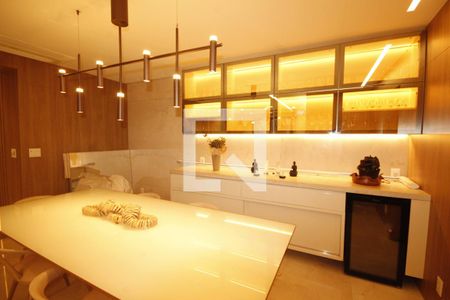 Sala de apartamento à venda com 4 quartos, 143m² em Funcionários, Belo Horizonte