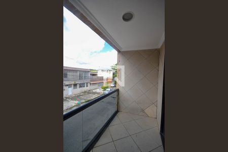 Sacada de casa para alugar com 2 quartos, 225m² em Centro, Nilópolis