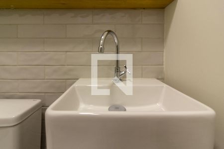 Lavabo de apartamento à venda com 2 quartos, 87m² em Itaim Bibi, São Paulo