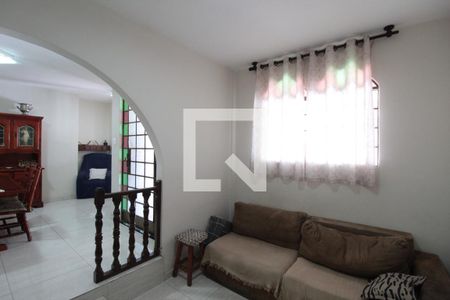Sala de TV de casa à venda com 3 quartos, 221m² em Alípio de Melo, Belo Horizonte