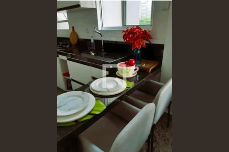 Cozinha de apartamento para alugar com 1 quarto, 45m² em Savassi, Belo Horizonte