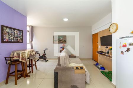 Sala de apartamento à venda com 2 quartos, 47m² em João Pinheiro, Belo Horizonte