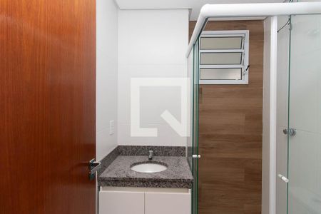 Banheiro de apartamento à venda com 1 quarto, 41m² em Vila Constança, São Paulo