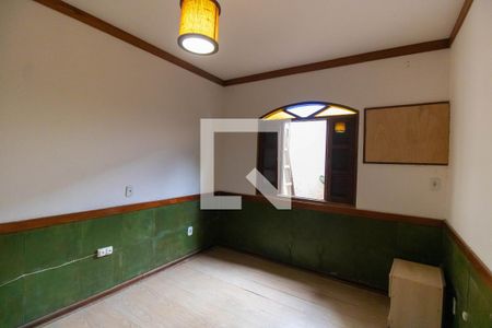 Quarto  de casa de condomínio à venda com 5 quartos, 420m² em Itaipu, Niterói