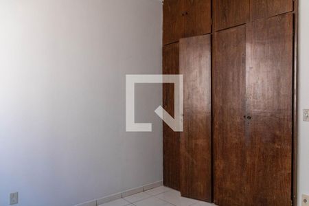 Quarto 2 de apartamento para alugar com 2 quartos, 70m² em Padre Eustáquio, Belo Horizonte