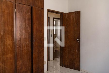 Quarto 2 de apartamento para alugar com 2 quartos, 70m² em Padre Eustáquio, Belo Horizonte