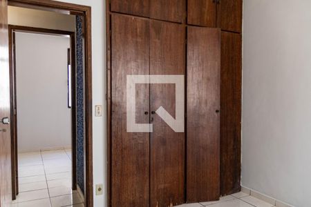 Quarto 1 de apartamento para alugar com 2 quartos, 70m² em Padre Eustáquio, Belo Horizonte
