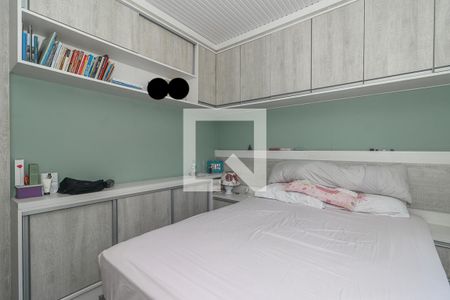 Quarto 2 de casa à venda com 2 quartos, 116m² em Chácara das Pedras, Porto Alegre