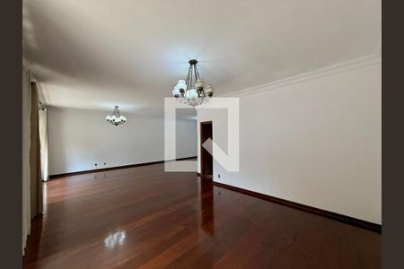 Sala de casa à venda com 4 quartos, 491m² em Chácara Santo Antônio (zona Sul), São Paulo