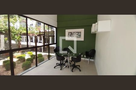 Escritório de apartamento para alugar com 3 quartos, 84m² em Jardim Carvalho, Porto Alegre