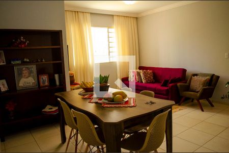 Sala de apartamento para alugar com 3 quartos, 98m² em Jardim Goiás, Goiânia