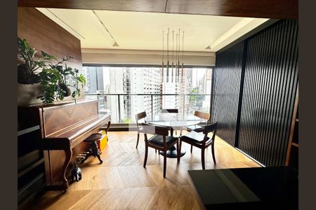 Apartamento à venda com 2 quartos, 71m² em Jardim America, São Paulo
