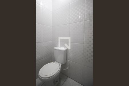 Lavabo de casa para alugar com 2 quartos, 100m² em Jardim Santo Antonio, São Paulo