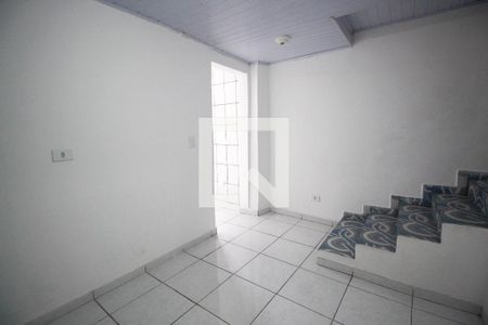 Sala de casa para alugar com 2 quartos, 100m² em Jardim Santo Antonio, São Paulo