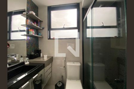 Lavabo de apartamento à venda com 3 quartos, 150m² em Leblon, Rio de Janeiro