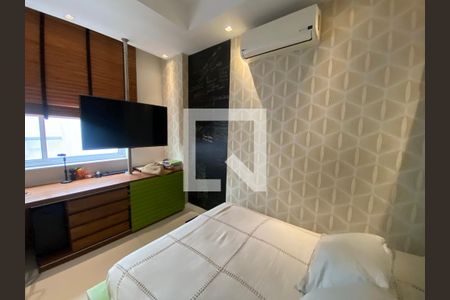 Quarto de apartamento à venda com 3 quartos, 150m² em Leblon, Rio de Janeiro