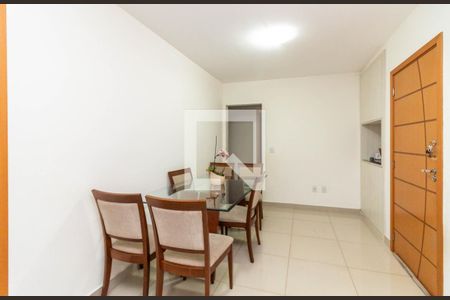 Sala de apartamento à venda com 3 quartos, 133m² em Sagrada Família, Belo Horizonte