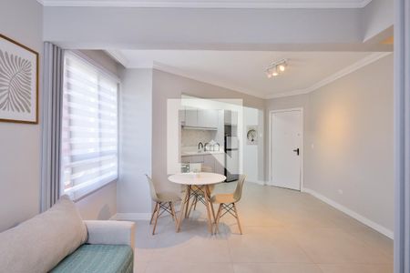 Sala de apartamento para alugar com 2 quartos, 53m² em Bigorrilho, Curitiba