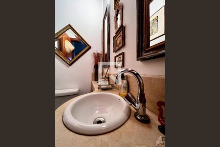 Lavabo de apartamento à venda com 3 quartos, 184m² em Centro, Campinas