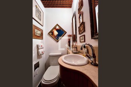 Lavabo de apartamento à venda com 3 quartos, 184m² em Centro, Campinas