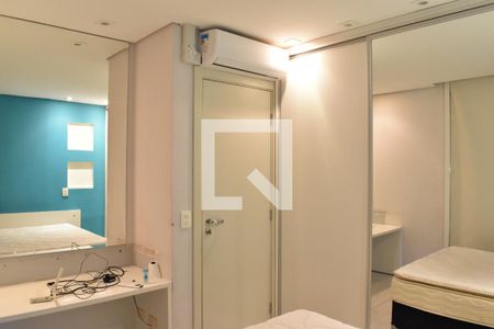 Quarto de apartamento para alugar com 2 quartos, 53m² em São Francisco, Curitiba