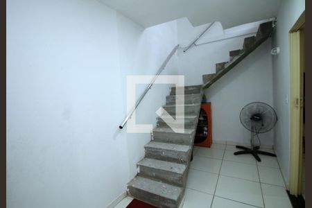 Sala 2 de casa para alugar com 3 quartos, 120m² em Penha, Rio de Janeiro