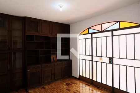Sala 3 de casa para alugar com 3 quartos, 180m² em Cachoeirinha, Belo Horizonte