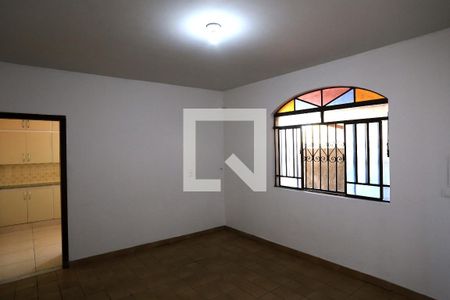 Sala de Jantar de casa para alugar com 3 quartos, 180m² em Cachoeirinha, Belo Horizonte