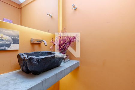 Lavabo de casa de condomínio à venda com 4 quartos, 452m² em Jardim Cordeiro, São Paulo
